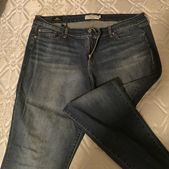 Torrid, skinny jeans, 24 - Picture 2 of 4